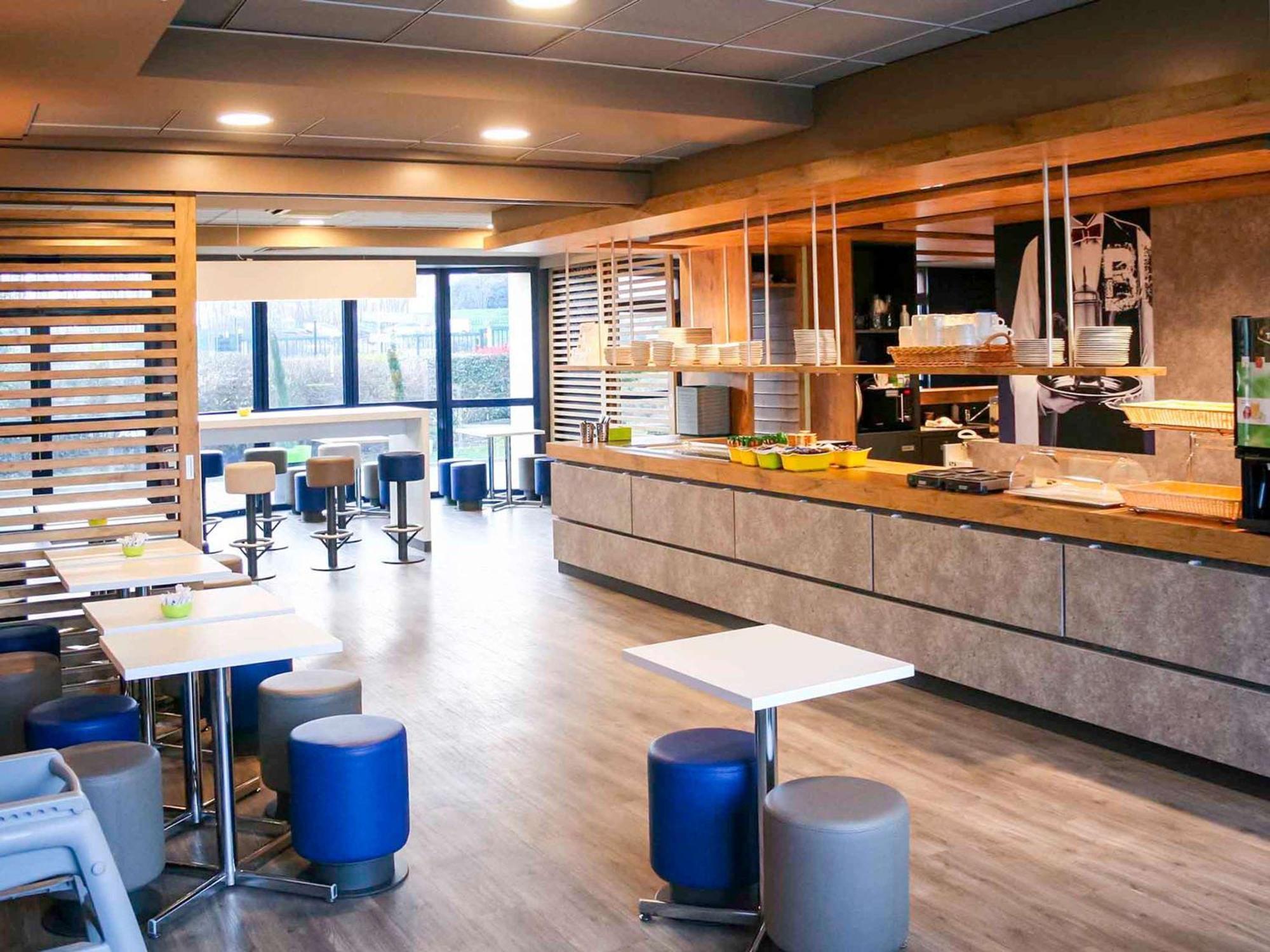 Ibis Budget Marne La Vallee Pontault Combault Exteriör bild