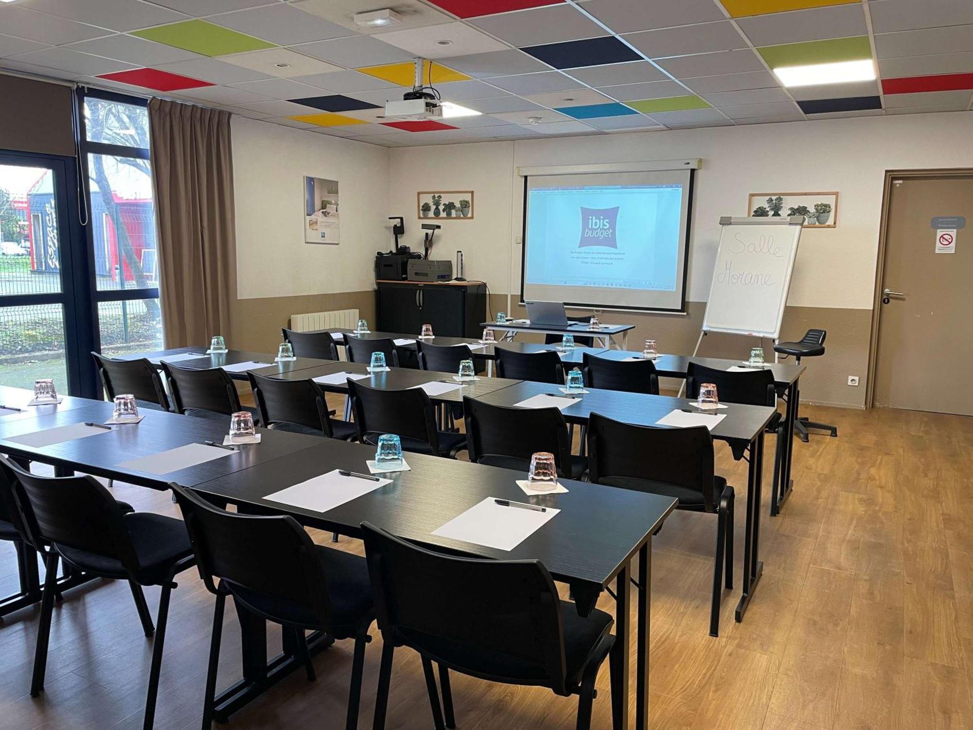 Ibis Budget Marne La Vallee Pontault Combault Exteriör bild