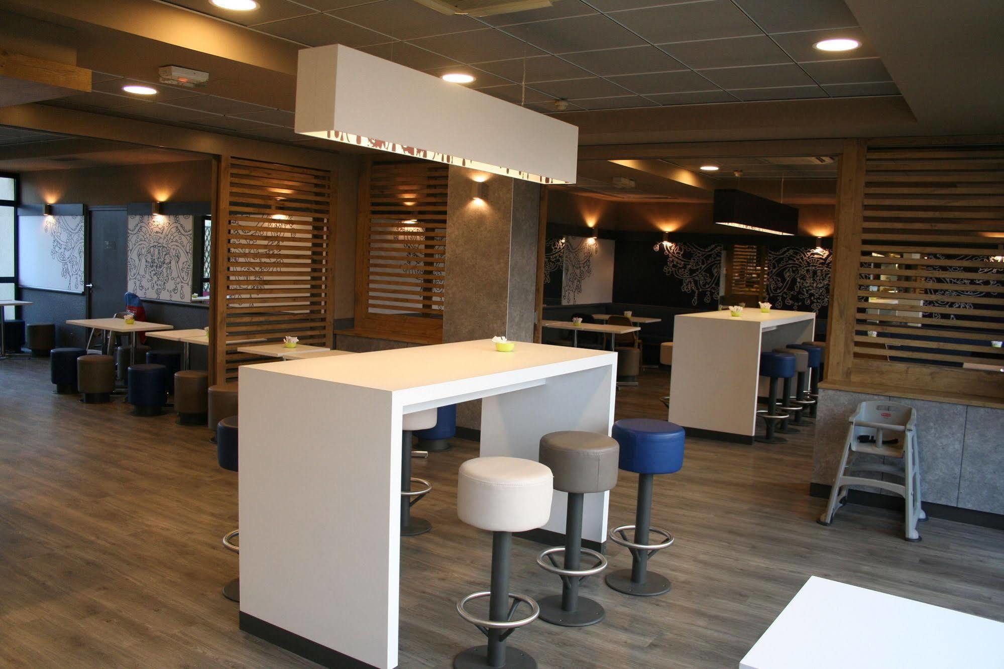 Ibis Budget Marne La Vallee Pontault Combault Exteriör bild