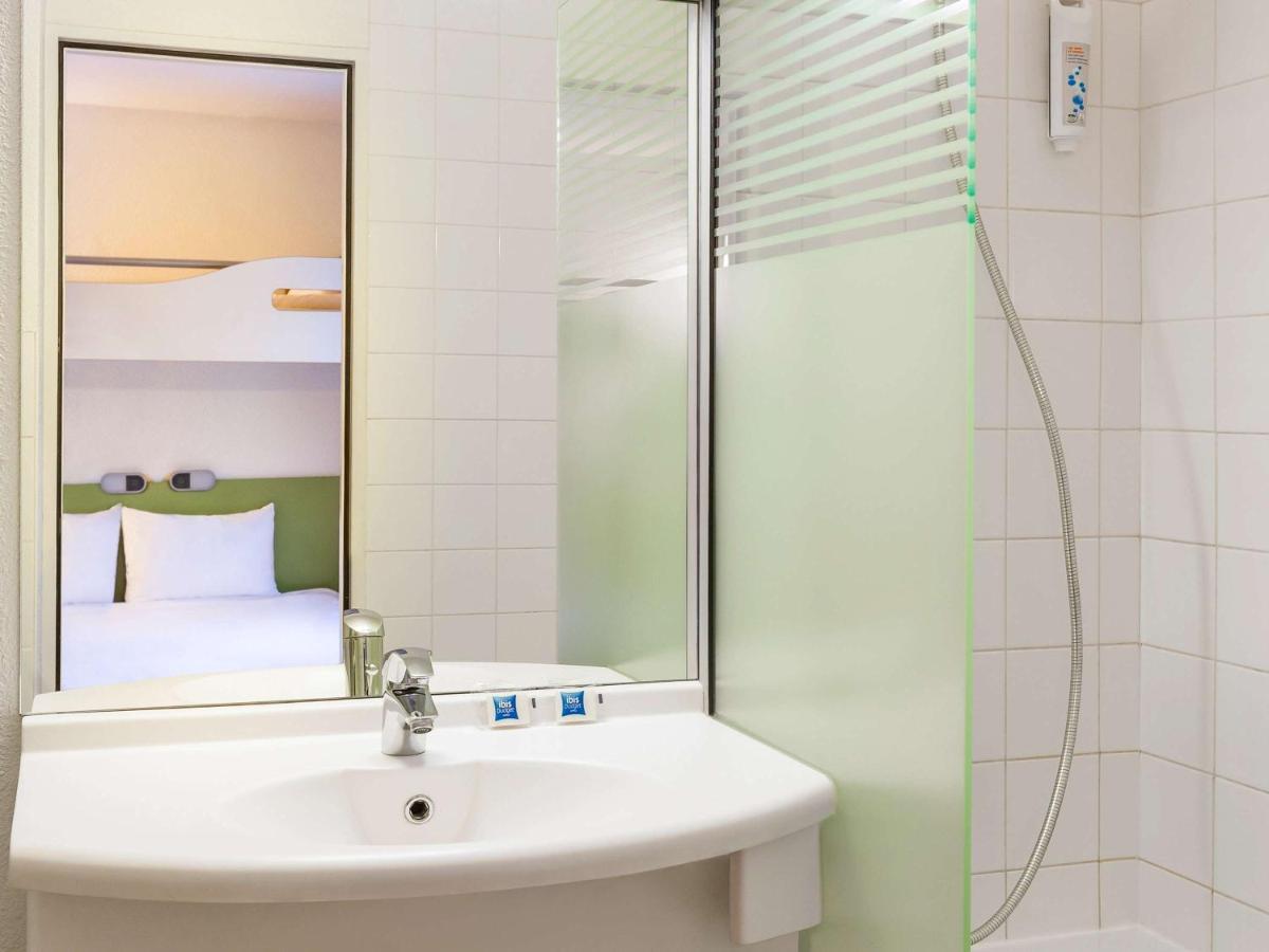 Ibis Budget Marne La Vallee Pontault Combault Exteriör bild